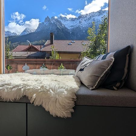 מוטנוואלד Die Karwendelsuite - 5 Sterne Fewo Mit Bestem Bergblick, Zentrumsnah & Ruhig Gelegen, Familienfreundlich מראה חיצוני תמונה